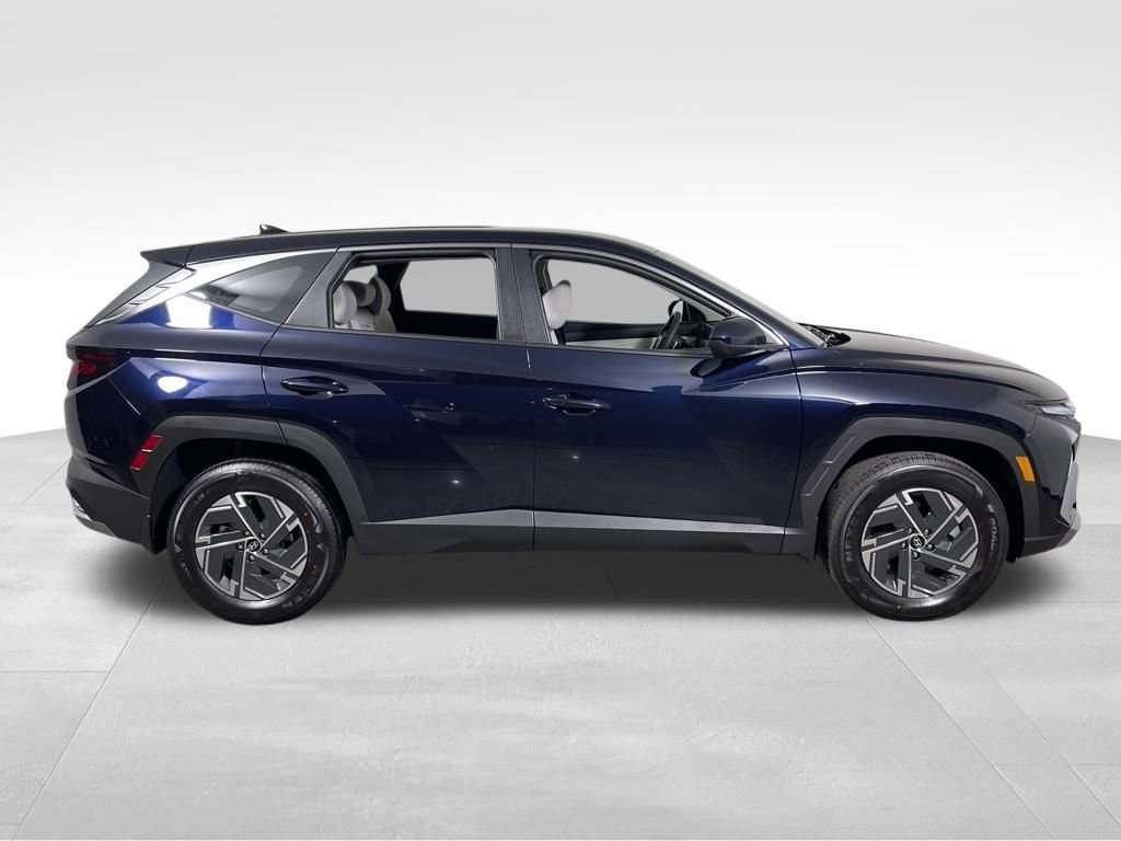 New 2026 Hyundai Tucson Blue SE AWD/4WD image 6
