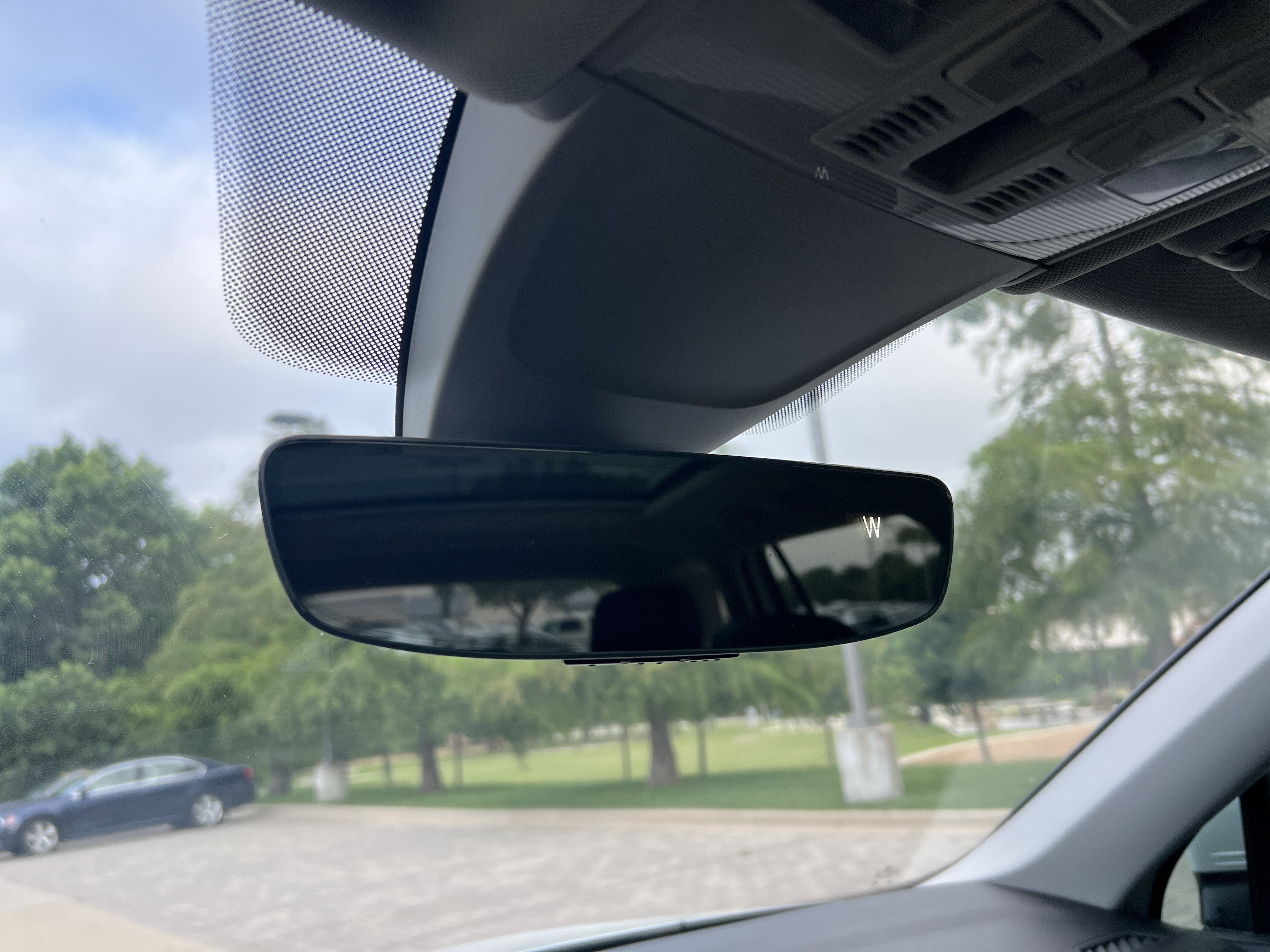 Certified 2023 Volkswagen Tiguan SE w/ Panoramic Sunroof Package FWD image 24