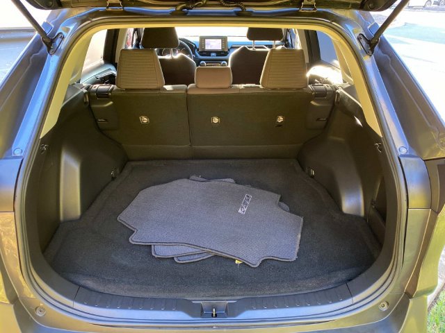 Used 2022 Toyota RAV4 LE FWD image 28