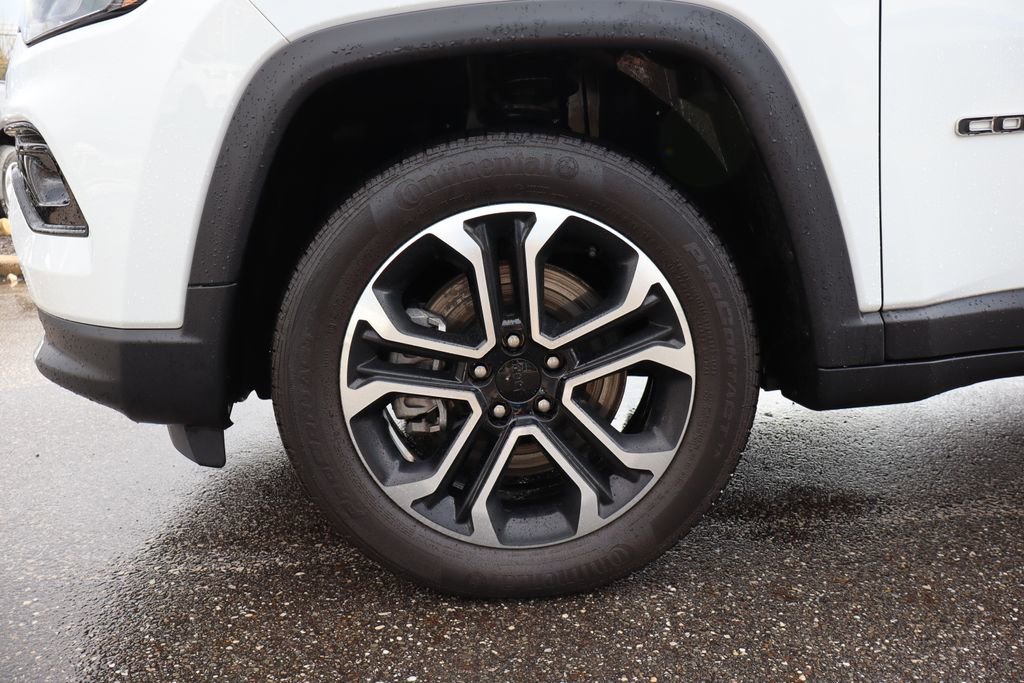 Used 2024 Jeep Compass Limited image 25