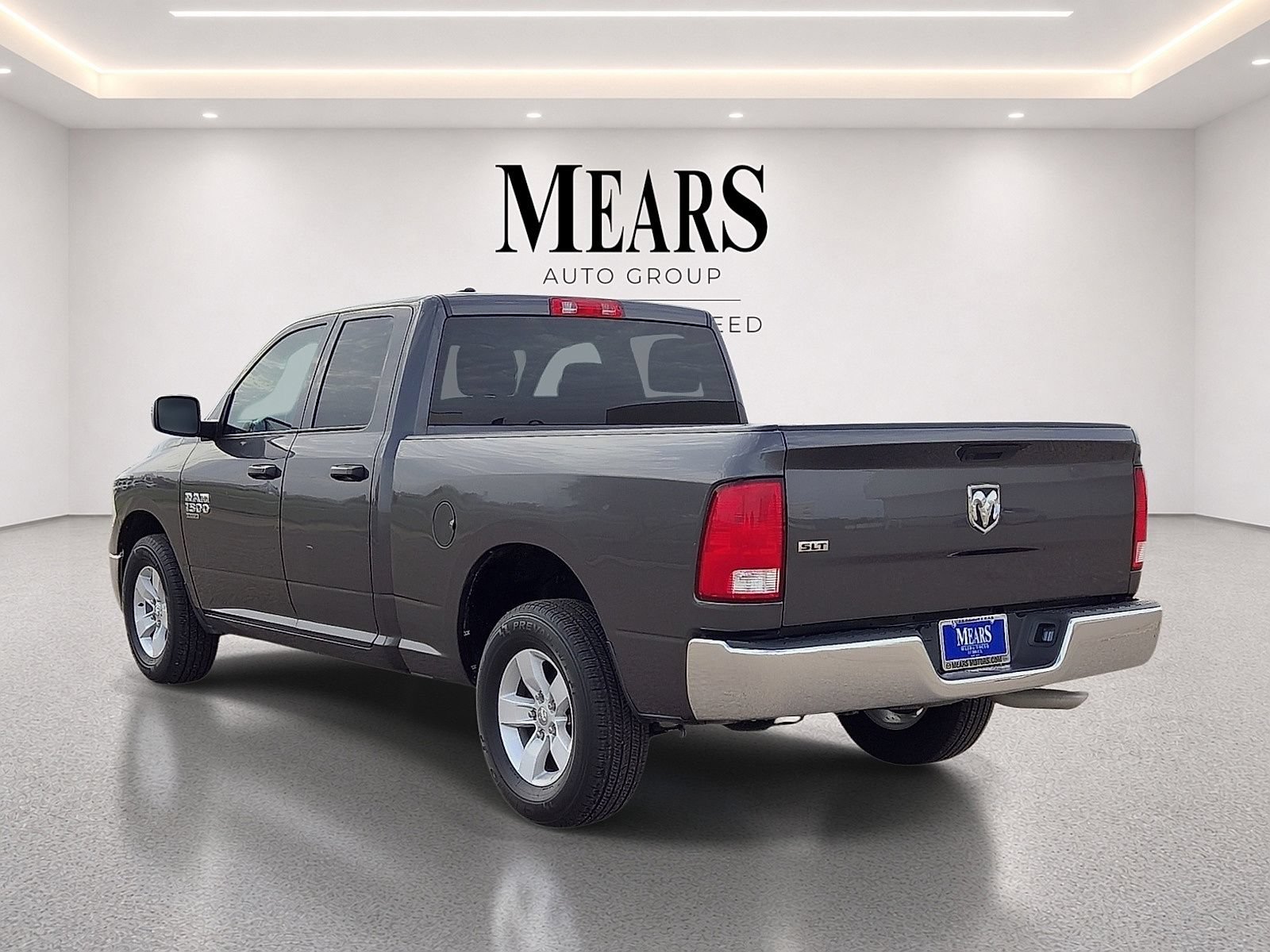 Used 2024 RAM 1500 Classic SLT RWD image 3