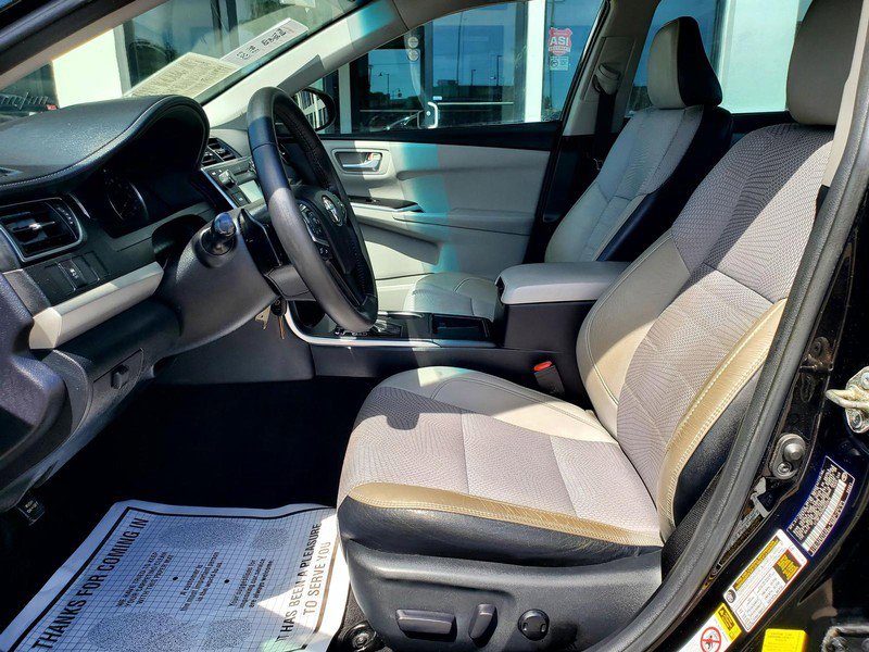 Used 2017 Toyota Camry SE FWD image 12