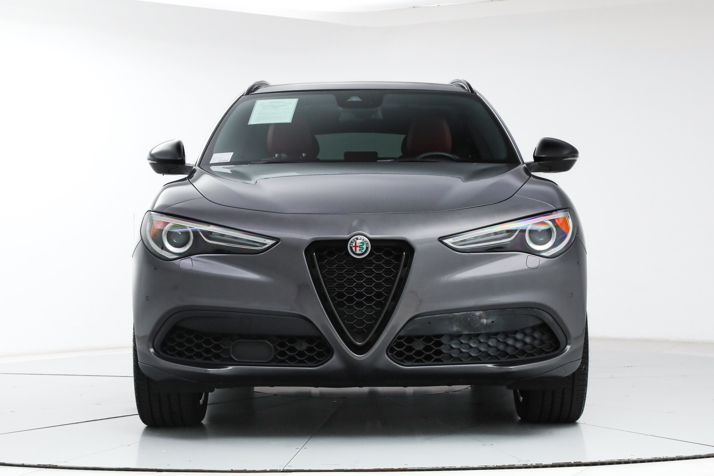 Used 2022 Alfa Romeo Stelvio Veloce AWD/4WD image 8