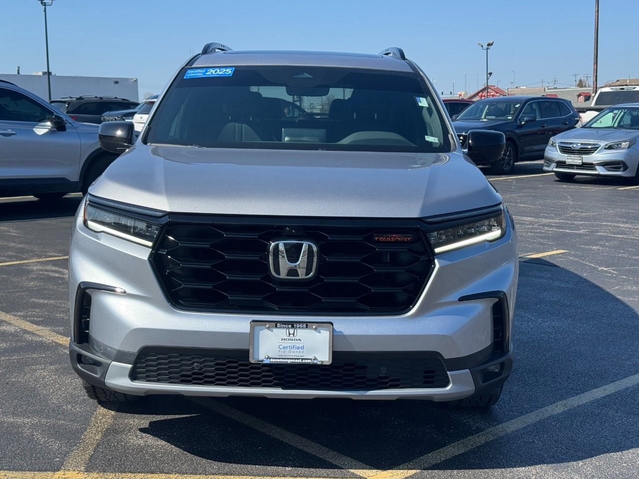 Certified 2025 Honda Pilot TrailSport image 11