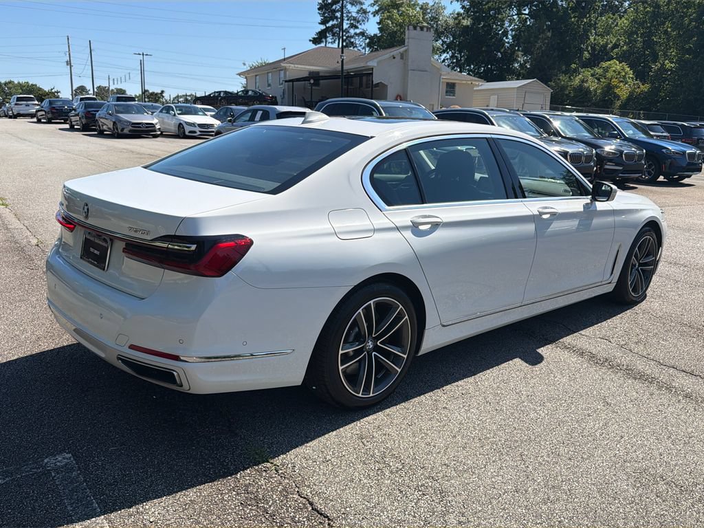 Used 2022 BMW 750i xDrive AWD/4WD image 7