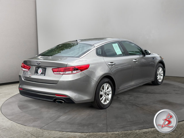 Used 2018 Kia Optima LX FWD image 7