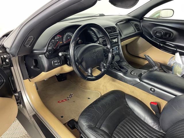 Used 2001 Chevrolet Corvette Convertible w/ Preferred Equipment Group2 RWD image 3