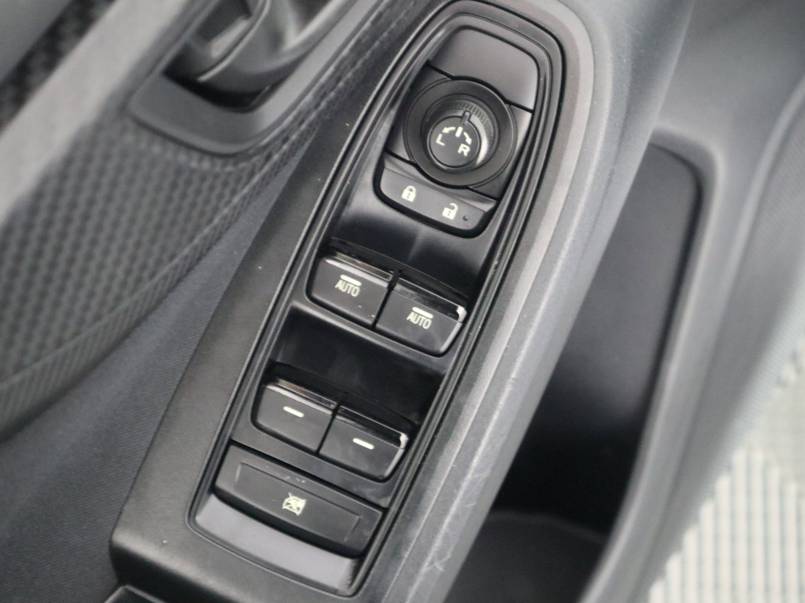 Used 2019 Subaru Crosstrek 2.0i image 36