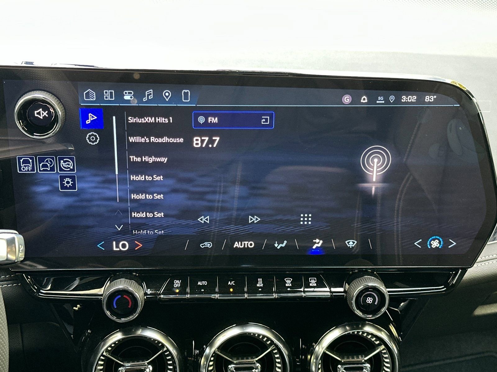 Used 2026 Chevrolet Blazer EV LT image 18