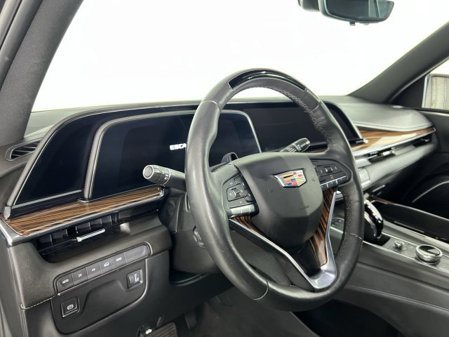 Certified 2023 Cadillac Escalade Premium Luxury AWD/4WD image 10