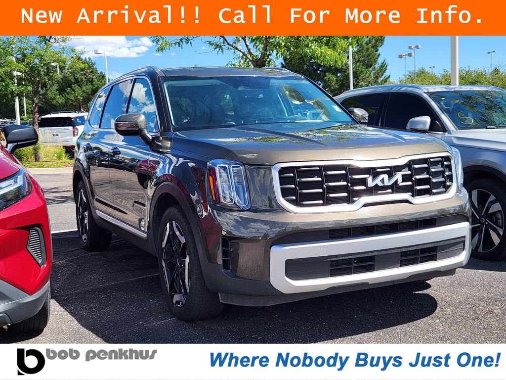 Used 2025 Kia Telluride S