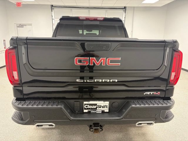 Used 2025 GMC Sierra 1500 AT4 w/ Technology Package AWD/4WD image 8