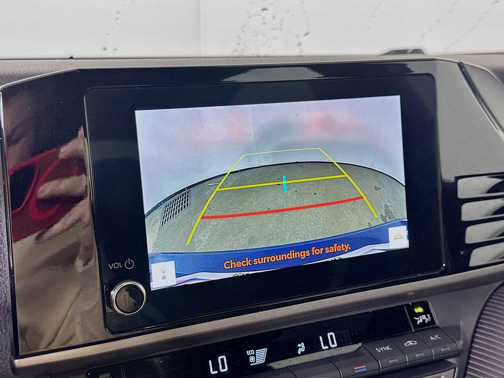 Used 2025 Toyota Camry SE image 10