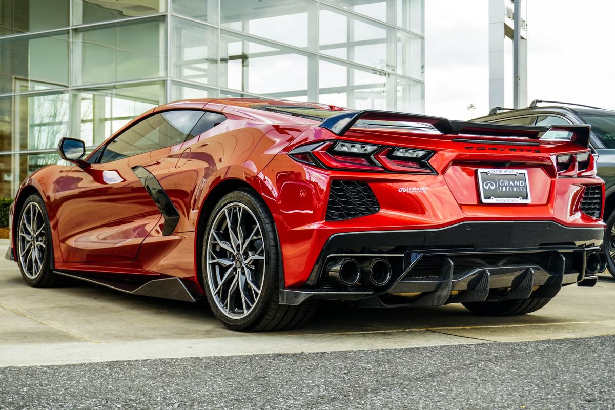 Used 2024 Chevrolet Corvette Stingray Preferred Cpe w/ Battery Protection Package RWD image 12