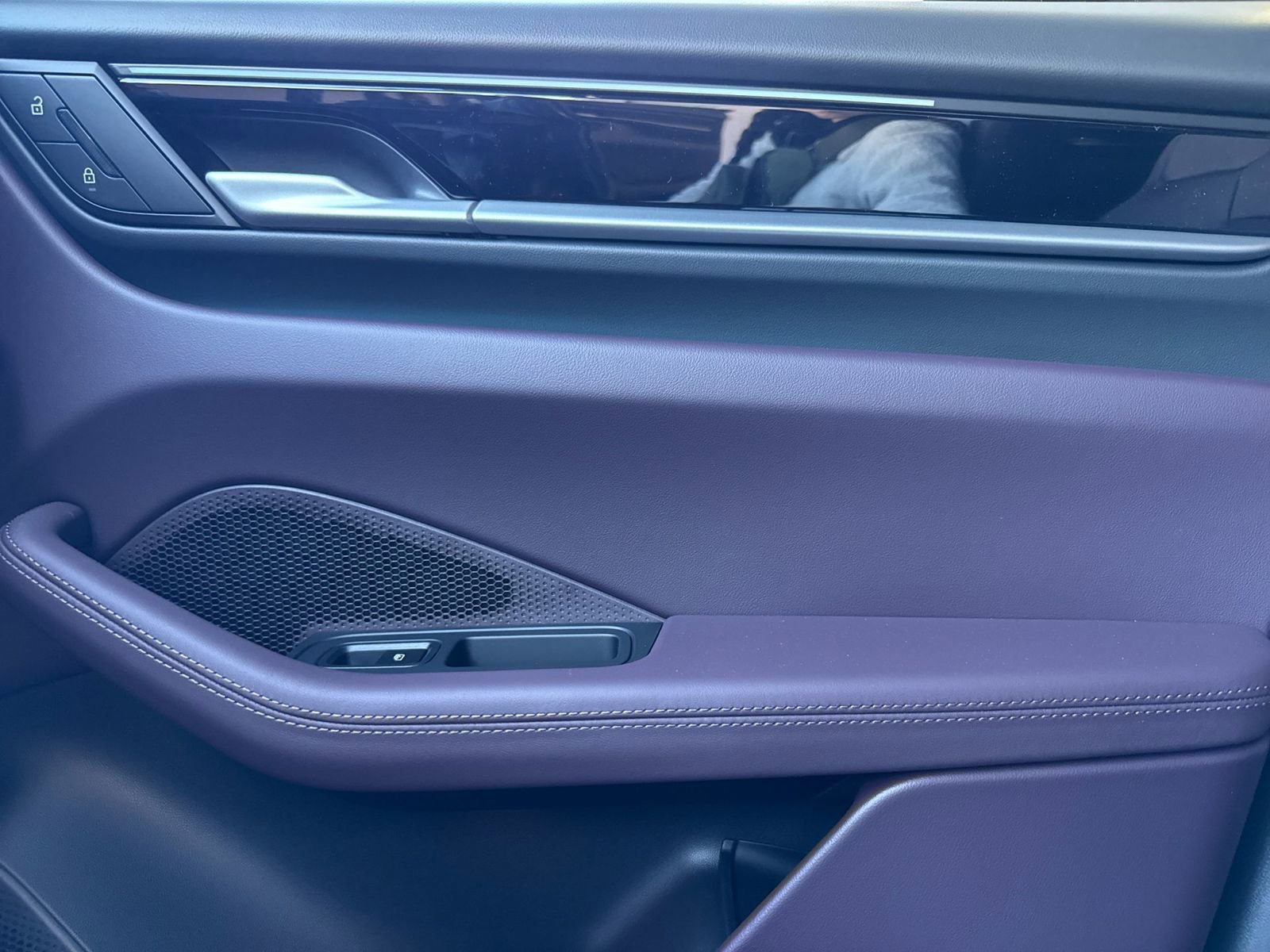 New 2026 Porsche Macan 4 Electric image 20