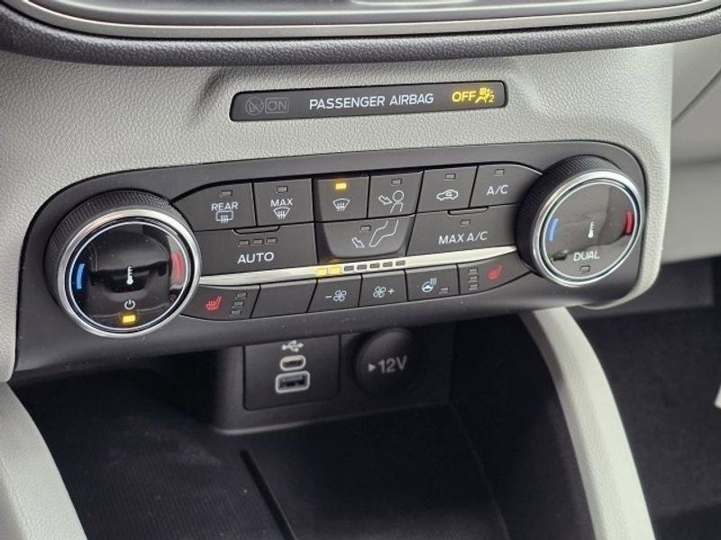 New 2025 Ford Escape Active w/ Cold Weather Package FWD image 17