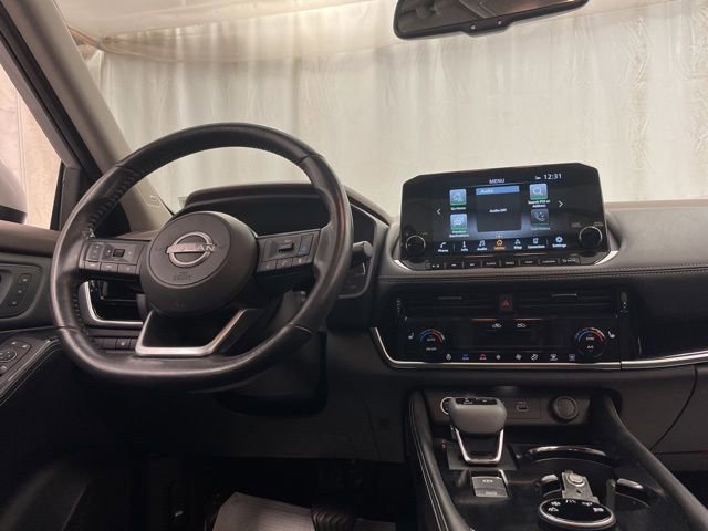 Used 2022 Nissan Rogue SL w/ SL Premium Package image 18