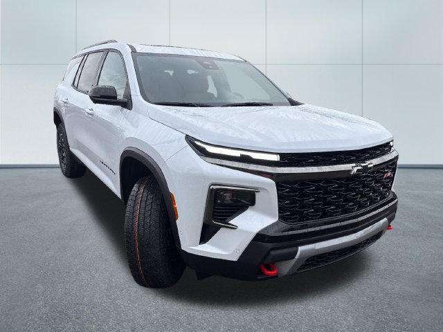 New 2027 Chevrolet Traverse Z71 w/ Enhanced Driving Package AWD/4WD image 6