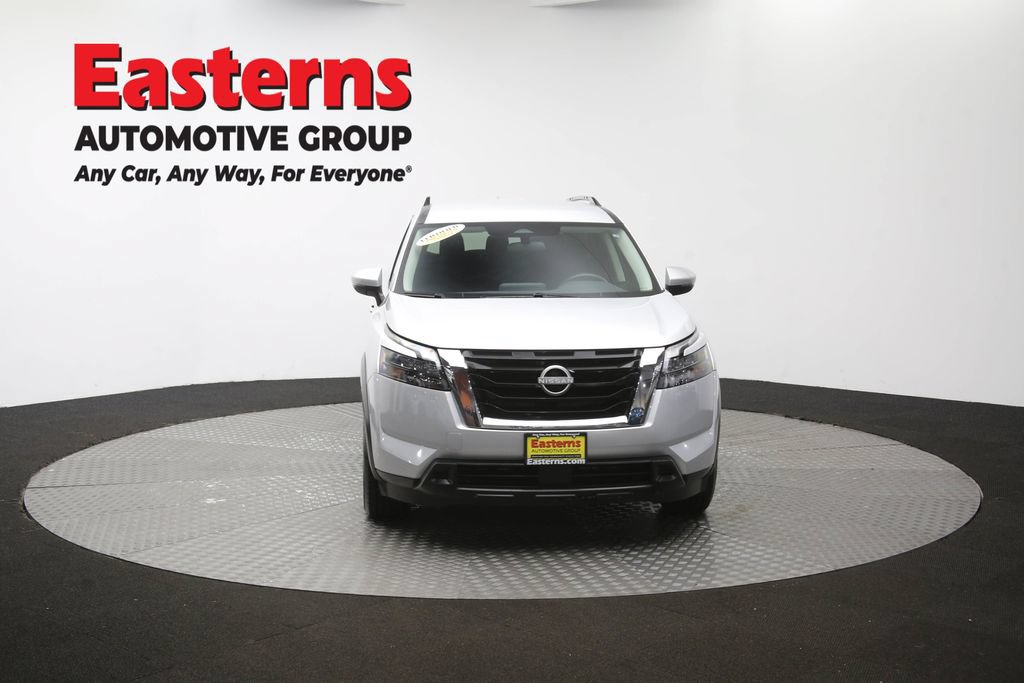 Used 2025 Nissan Pathfinder SV FWD image 58