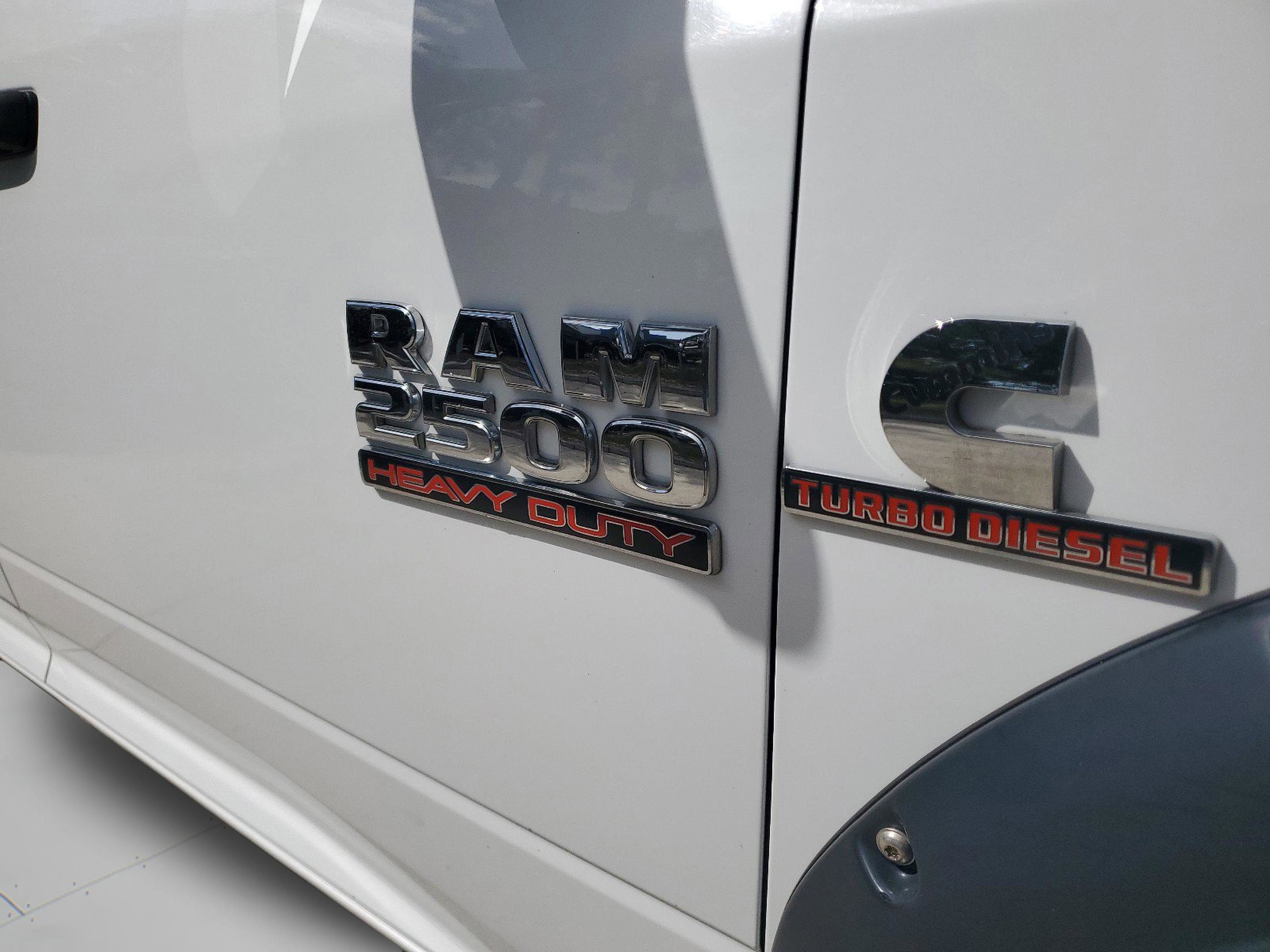 Used 2018 RAM 2500 Tradesman w/ Chrome Appearance Group image 6