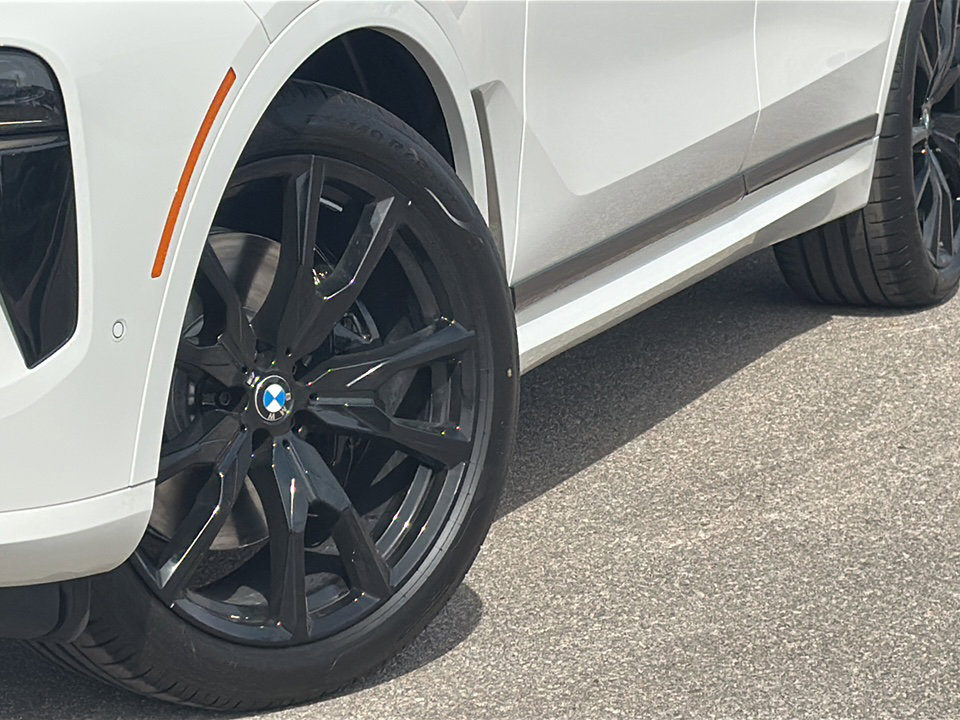 New 2026 BMW X7 xDrive40i image 3