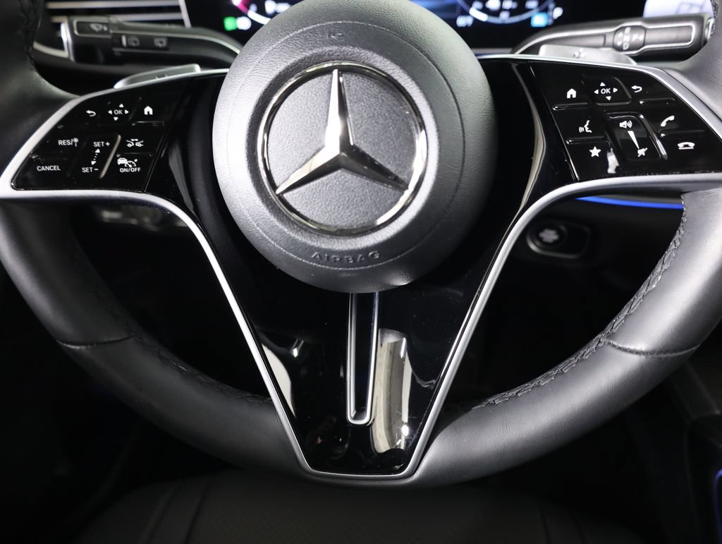 Certified 2025 Mercedes-Benz GLE 450e 4MATIC image 33