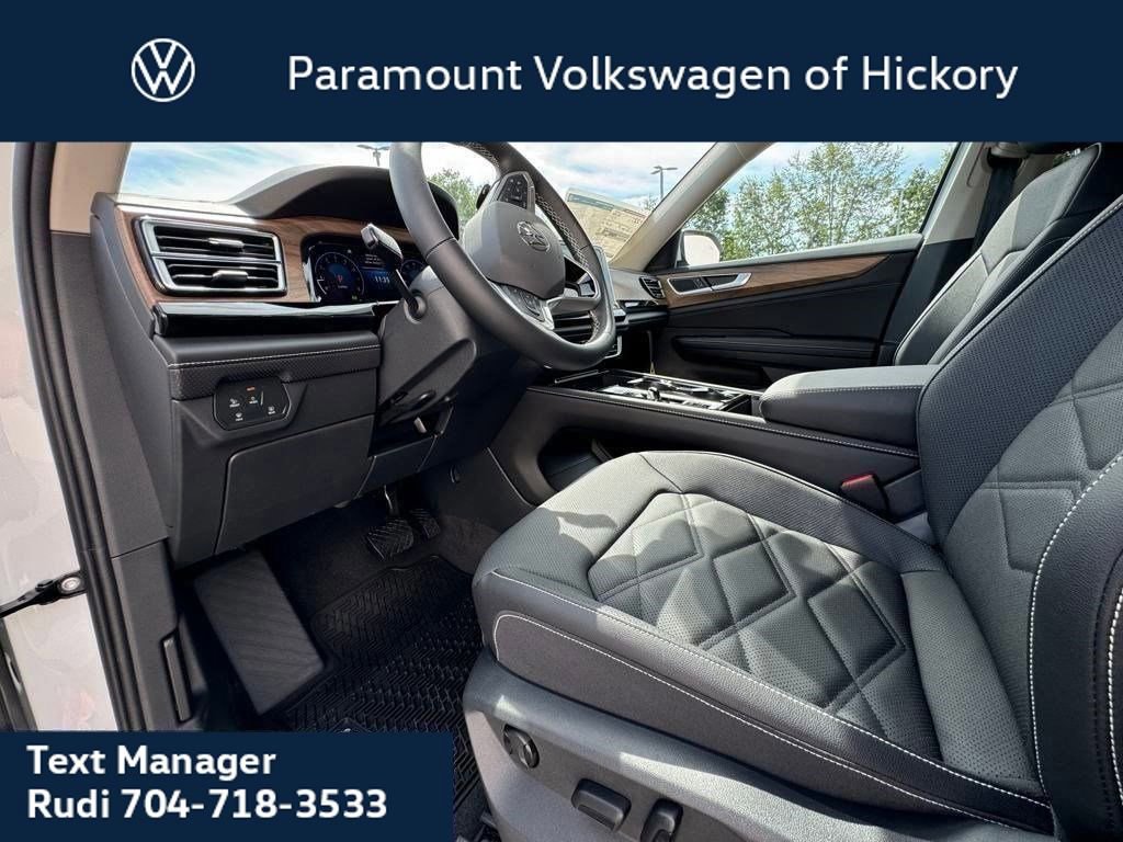 New 2026 Volkswagen Atlas SE image 4