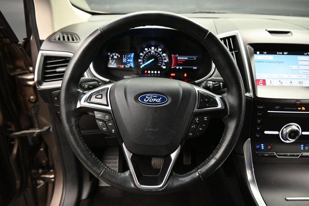 Certified 2019 Ford Edge Titanium w/ Equipment Group 301A FWD image 13