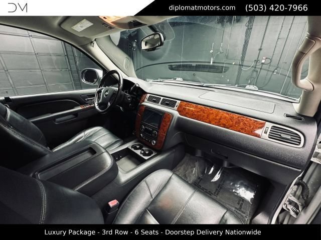 Used 2010 Chevrolet Tahoe LT w/ Luxury Package AWD/4WD image 19