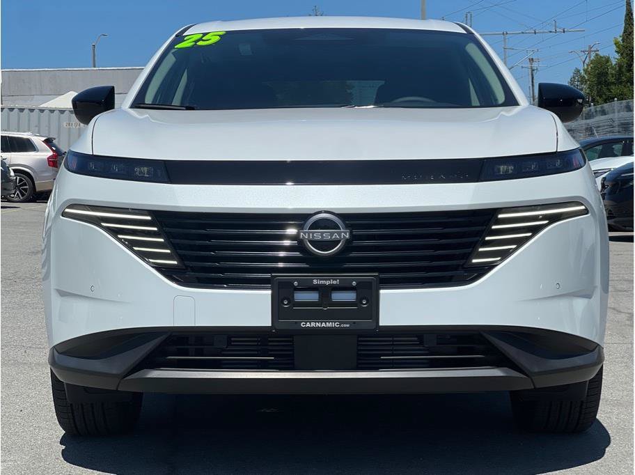 Used 2025 Nissan Murano SV FWD image 2