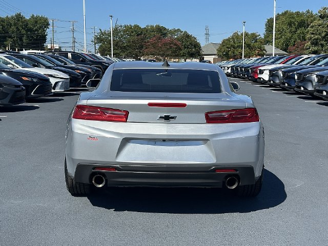 Used 2018 Chevrolet Camaro LT RWD image 7