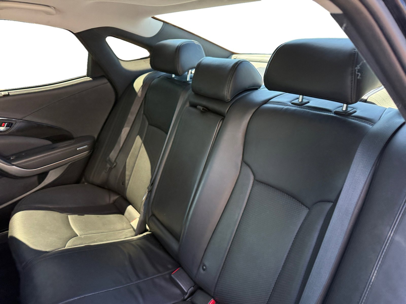 Used 2017 Hyundai Azera Limited image 16