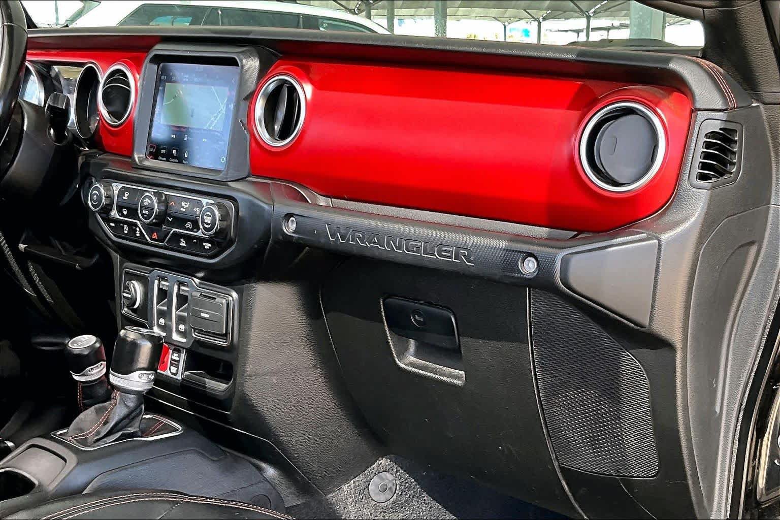 Used 2022 Jeep Wrangler Rubicon w/ LED Lighting Group AWD/4WD image 18