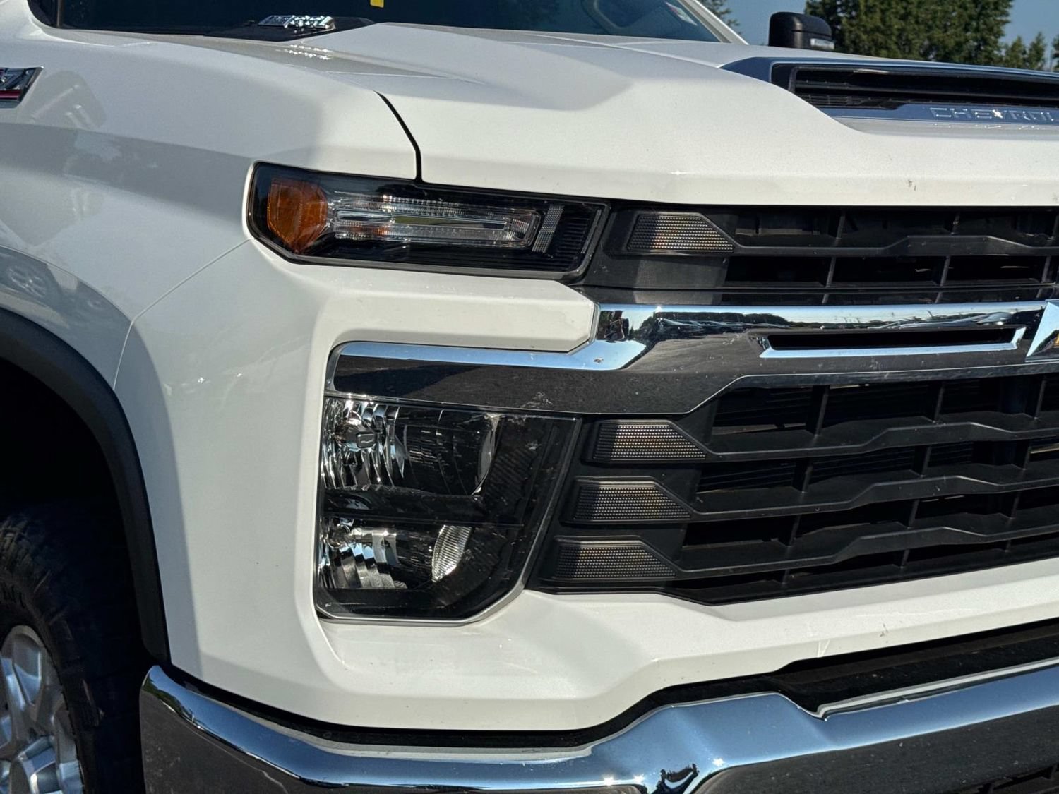 Used 2024 Chevrolet Silverado 2500 LT AWD/4WD image 13