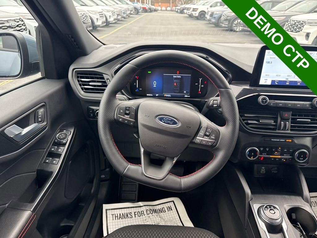 Used 2025 Ford Escape ST-Line Select image 16