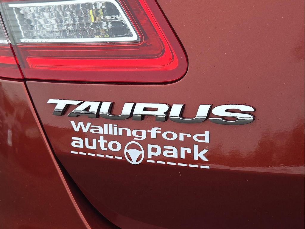 Used 2014 Ford Taurus Limited image 29