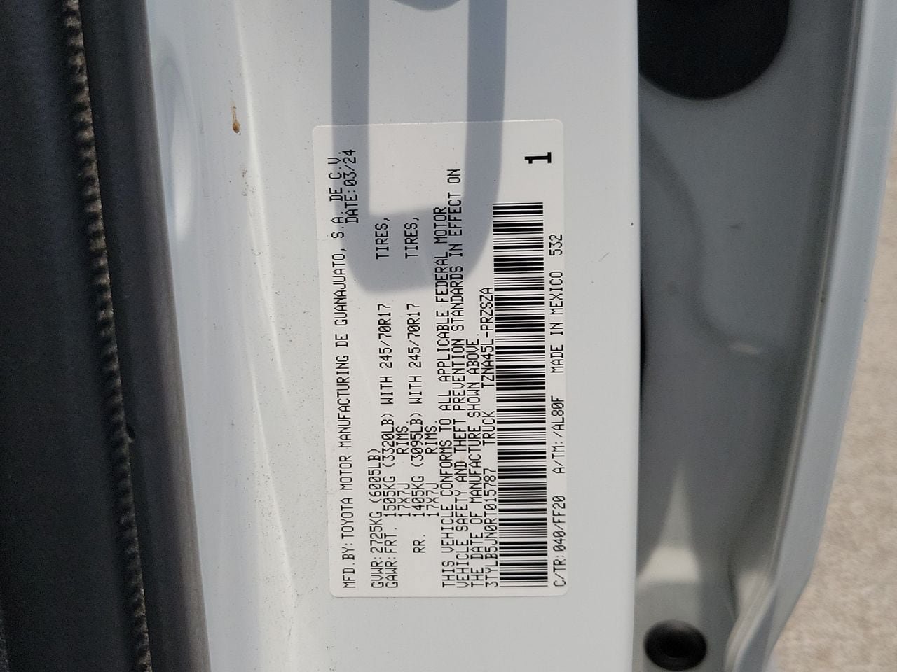 Used 2024 Toyota Tacoma SR5 AWD/4WD image 33