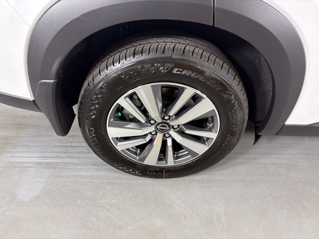 New 2026 Nissan Pathfinder SL FWD image 11