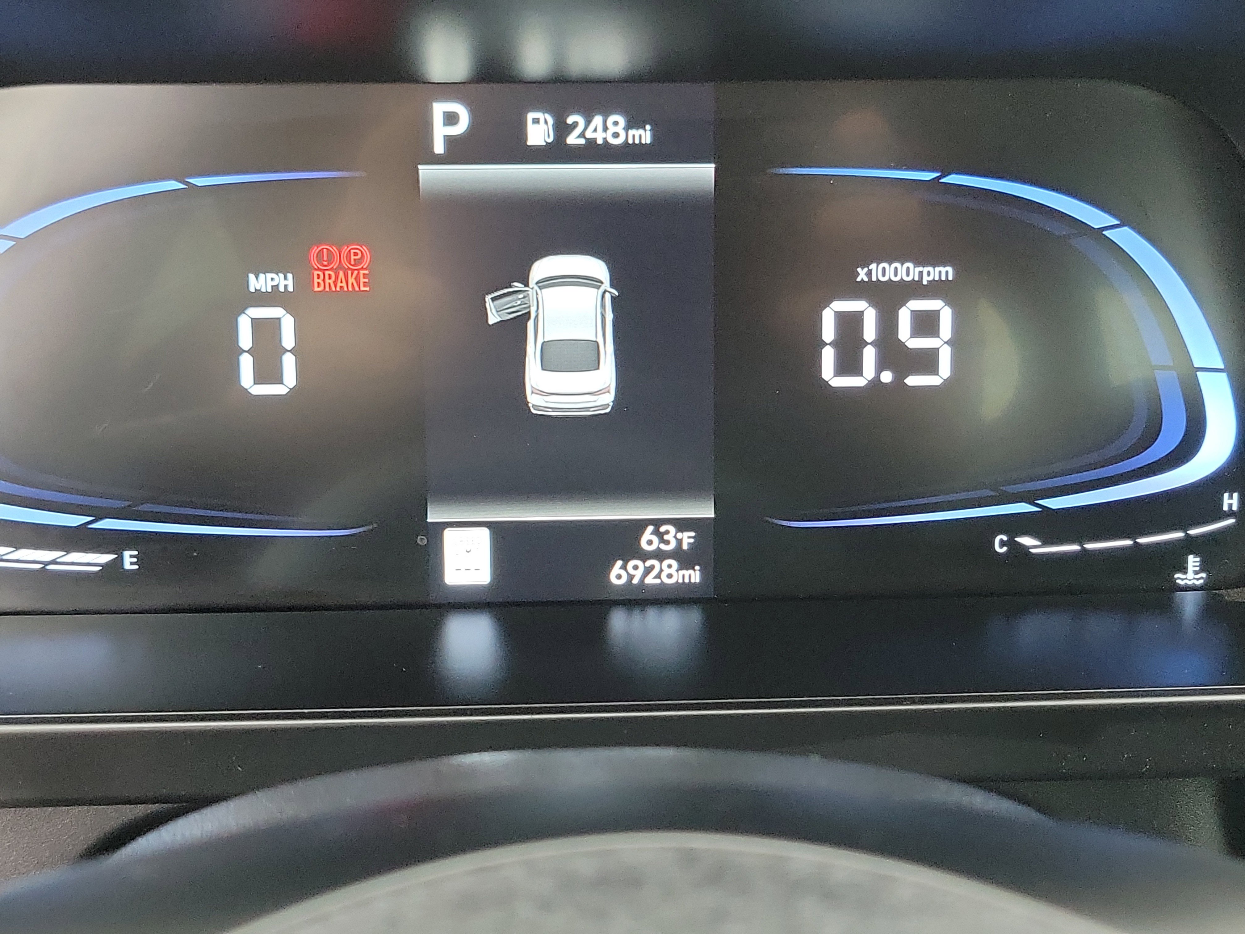 Certified 2025 Hyundai Elantra Sport w/ Cargo Package image 10