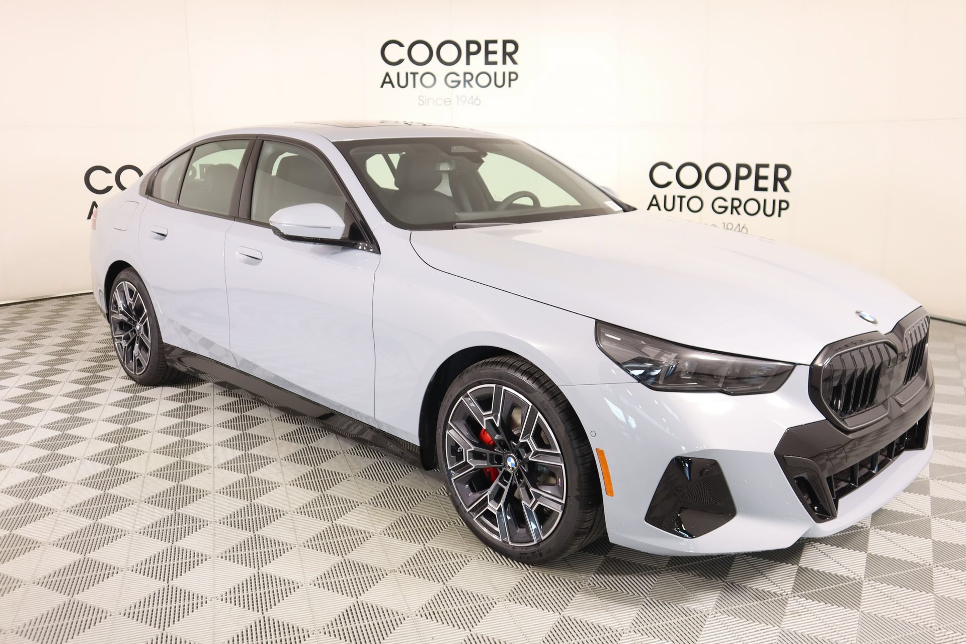 New 2026 BMW 530i xDrive w/ M Sport Package AWD/4WD image 1