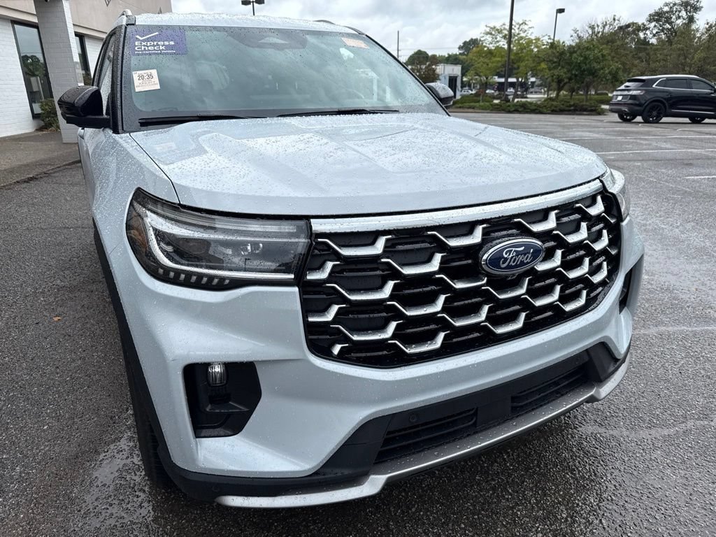 Used 2026 Ford Explorer Platinum AWD/4WD image 17