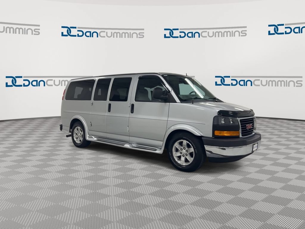 Used 2014 GMC Savana 1500 RWD image 2