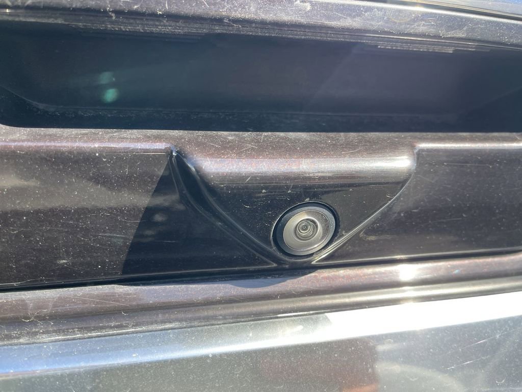 Used 2020 Ford F150 Platinum w/ Equipment Group 701A Luxury image 8