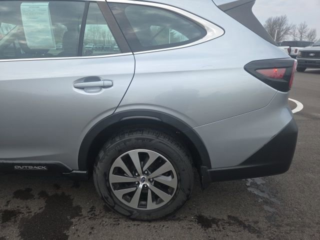 Used 2022 Subaru Outback 2.5i image 16