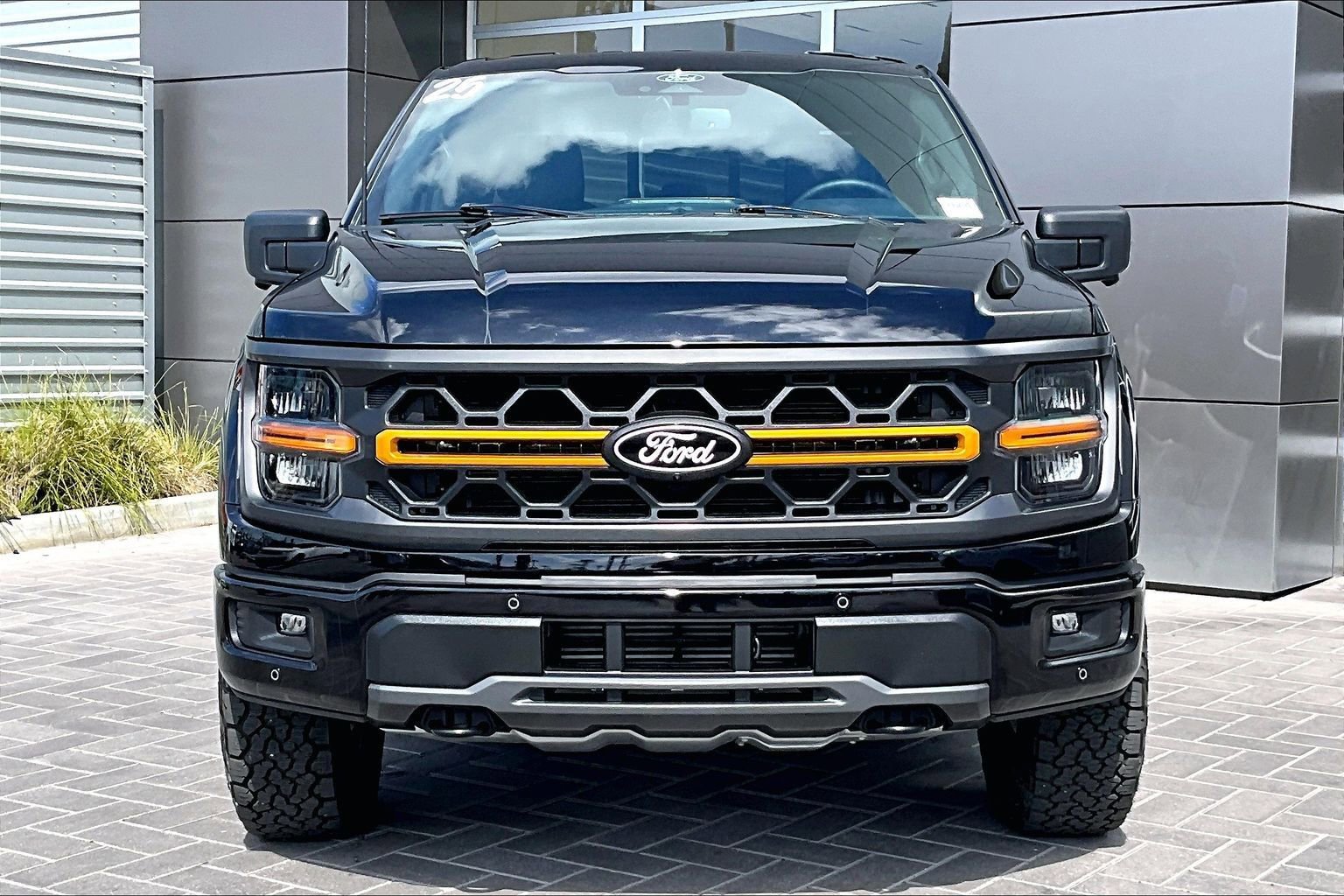 Used 2025 Ford F150 Tremor w/ Tow/Haul Package image 2