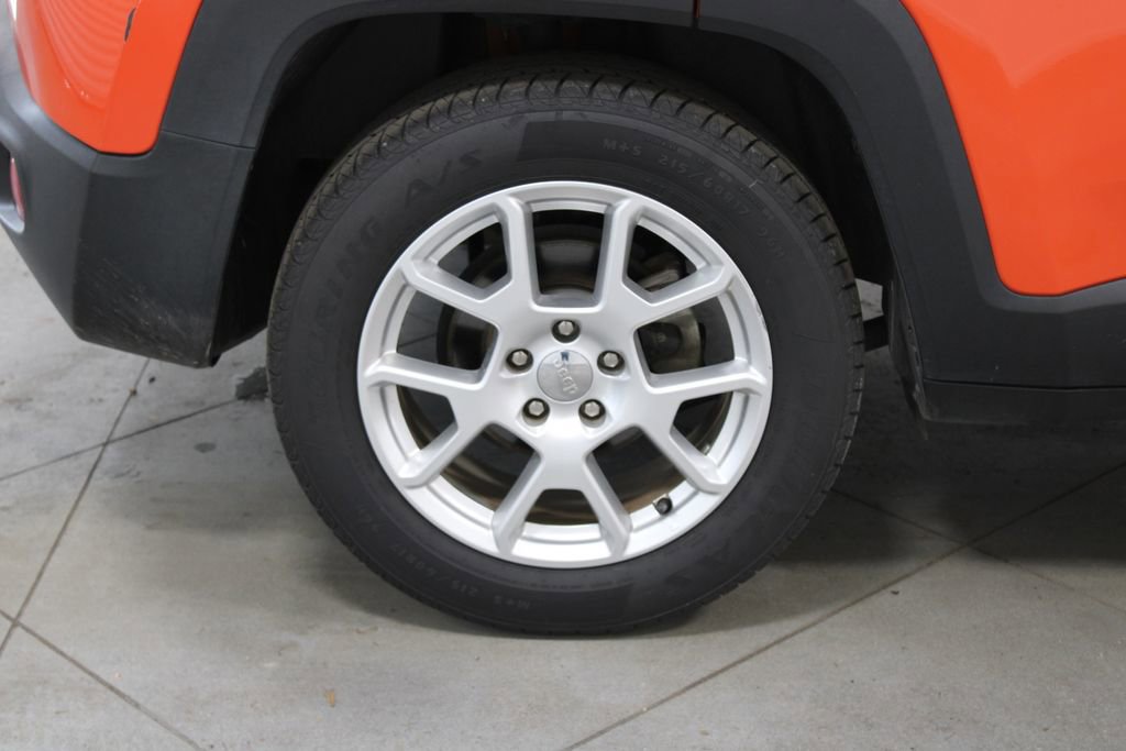 Used 2019 Jeep Renegade Latitude image 13