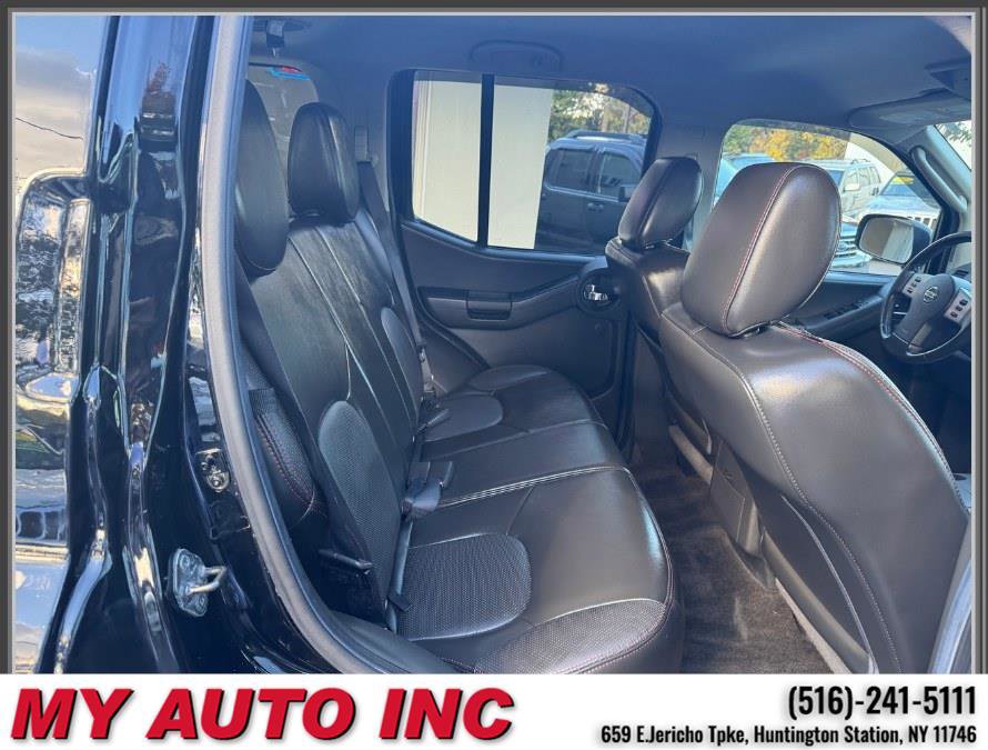 Used 2012 Nissan Xterra PRO-4X w/ Pro-4x Leather Pkg image 28
