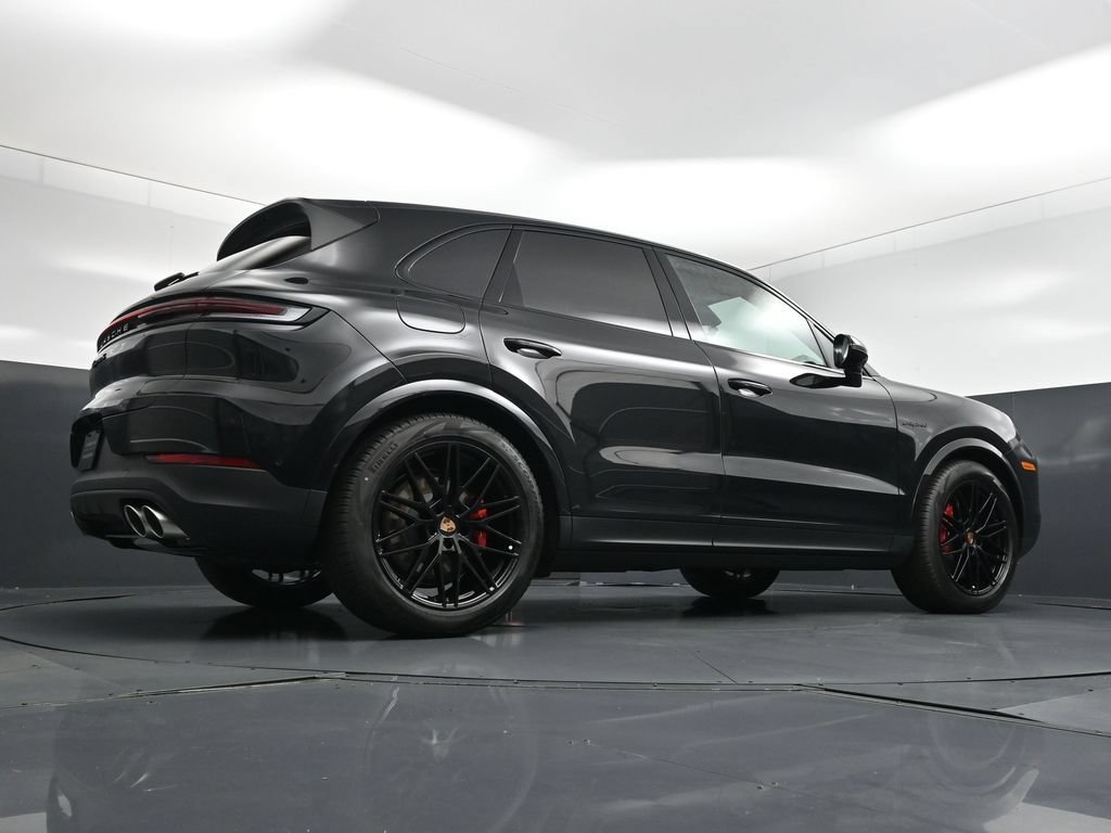 New 2026 Porsche Cayenne S AWD/4WD image 26