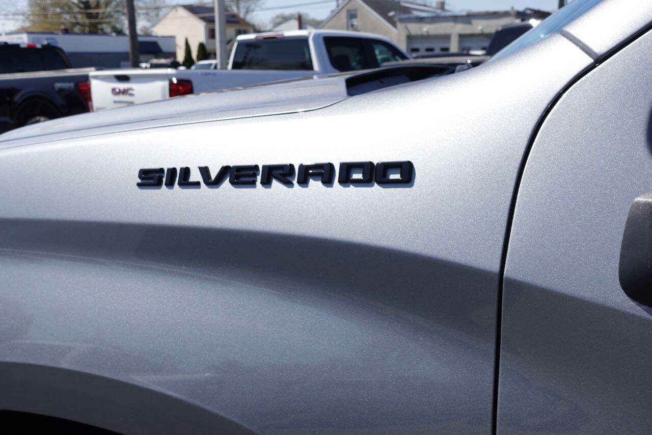 Used 2023 Chevrolet Silverado 1500 Custom w/ LPO, Dark Essentials Package image 13