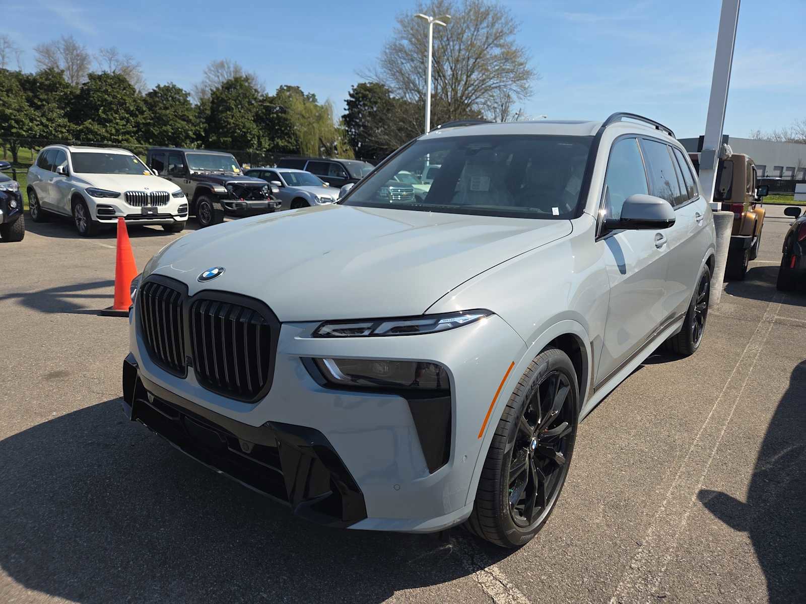 New 2026 BMW X7 xDrive40i w/ Executive Package image 9